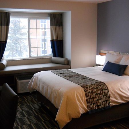 Microtel Inn & Suites Sault Ste. Marie Bagian luar foto