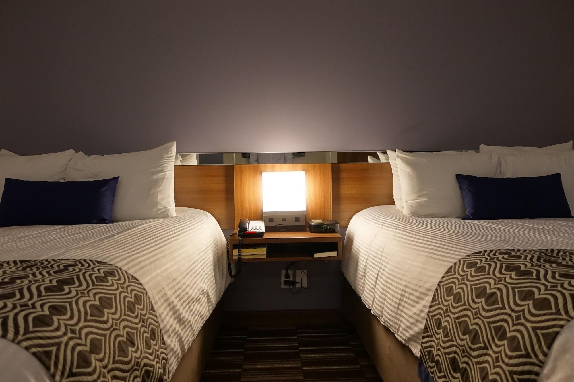 Microtel Inn & Suites Sault Ste. Marie Bagian luar foto