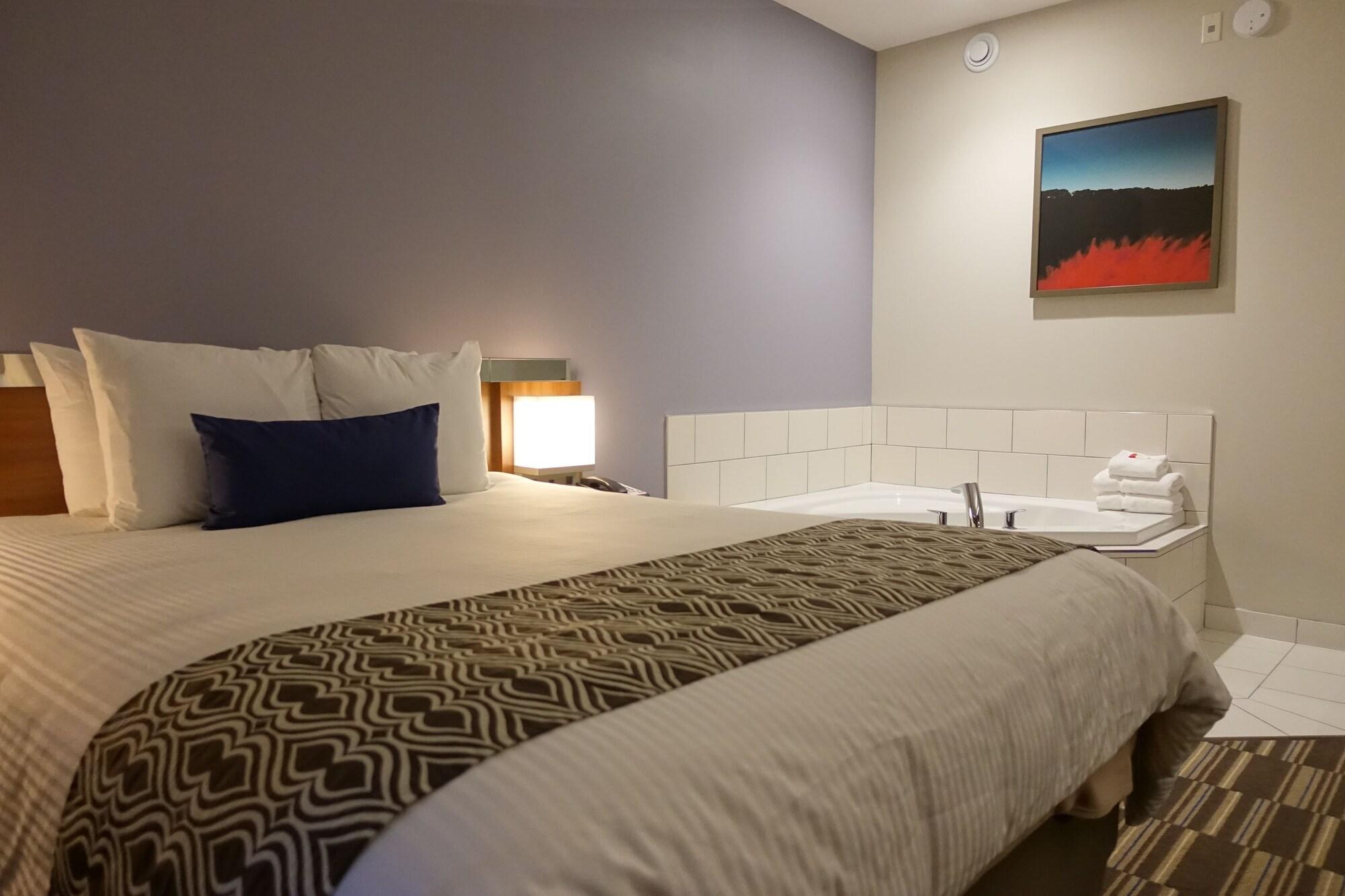 Microtel Inn & Suites Sault Ste. Marie Bagian luar foto