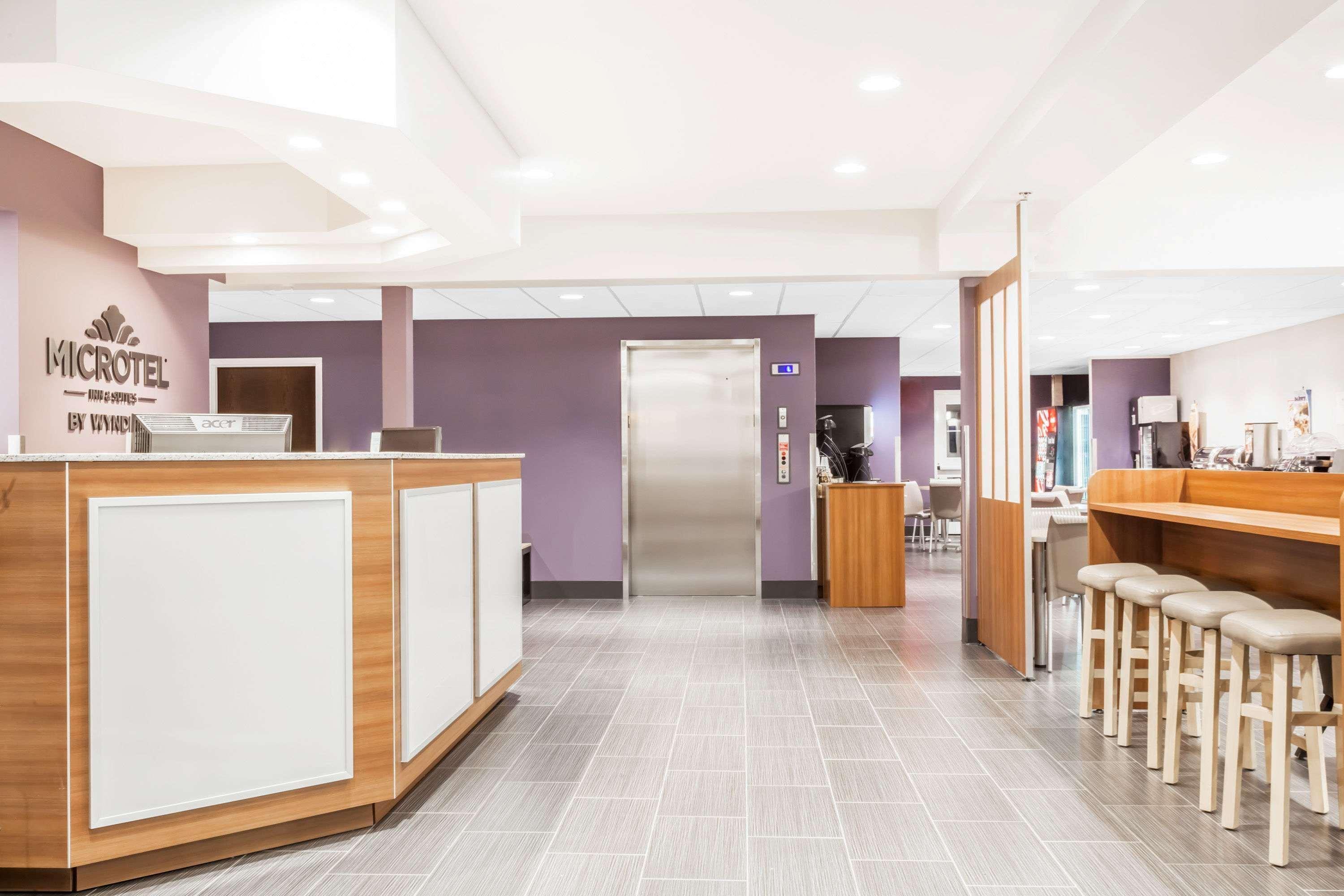 Microtel Inn & Suites Sault Ste. Marie Bagian luar foto