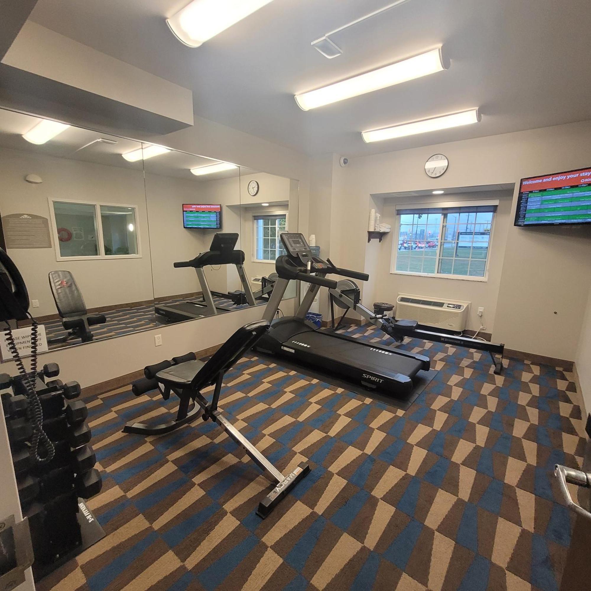 Microtel Inn & Suites Sault Ste. Marie Bagian luar foto