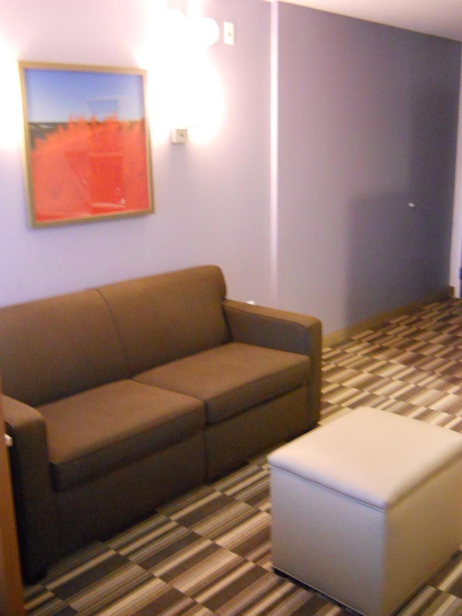 Microtel Inn & Suites Sault Ste. Marie Bagian luar foto