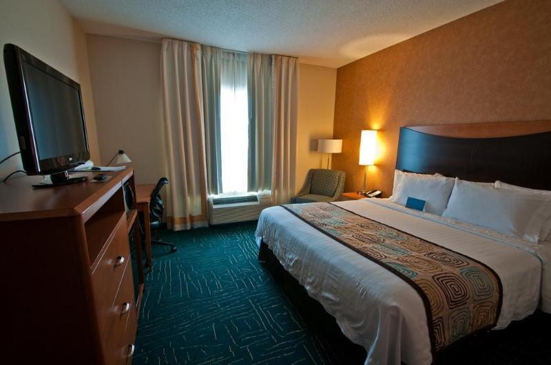 Microtel Inn & Suites Sault Ste. Marie Bagian luar foto